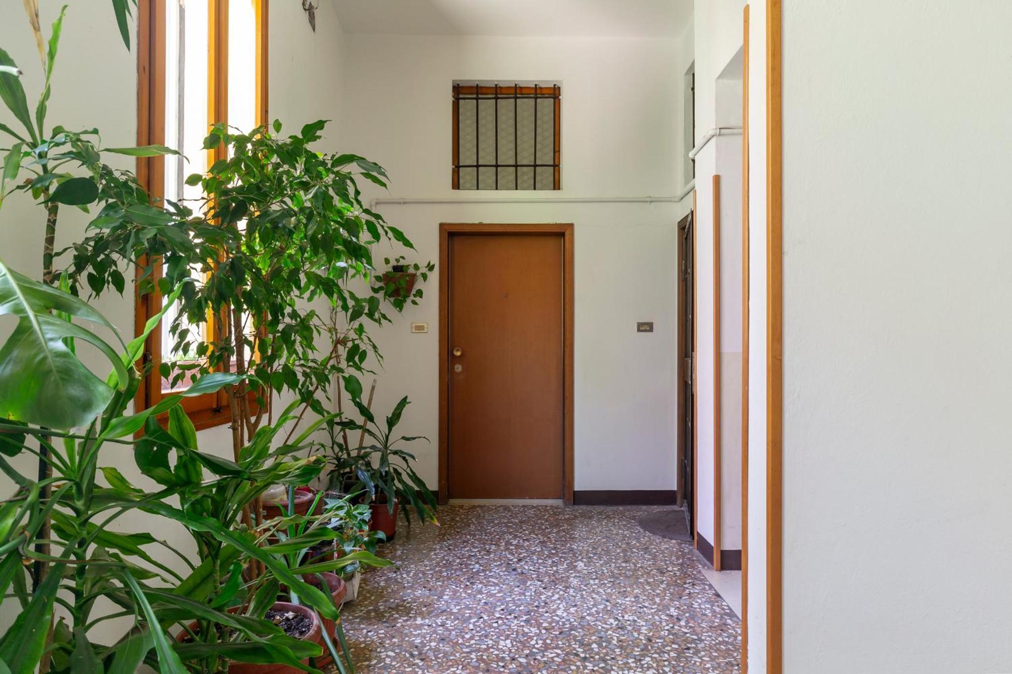 Apartment Amos - 5 Minutes From Piazza Maggiore بولونيا المظهر الخارجي الصورة